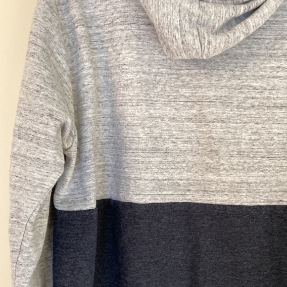 VOLCOM hoodie size L - Picture 8 of 9